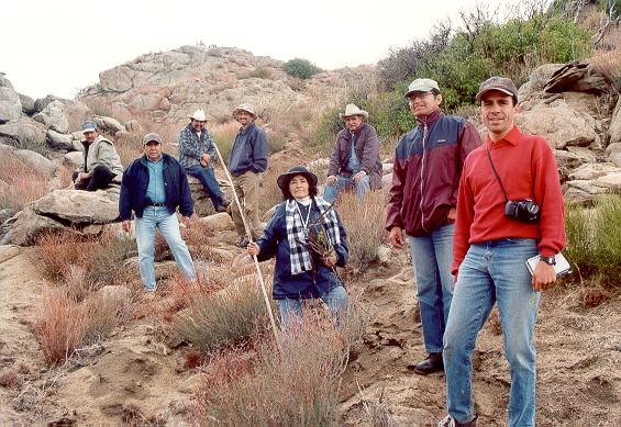 The field research team: Ranch hand, Raul Venegas, ranch hand, Shetty, Alicia Venegas, rancher Casillas, Walter Ziga,
and Sergio Barocio