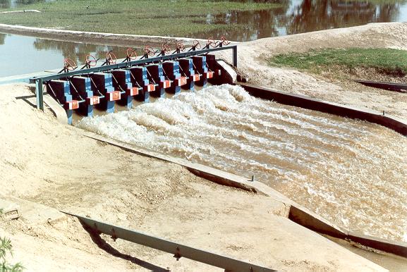 Physical model of Kalabagh dam, Lahore, Pakistan (1987). 