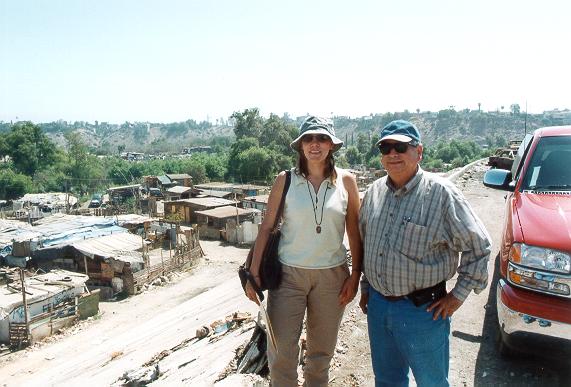 Ana Elena Espinoza and Alberto Castro at the  Arroyo Alamar,July 8, 2002.