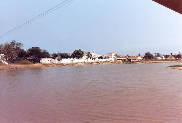 Rio Paraguay at Caceres, Mato Grosso, Brazil (1991).