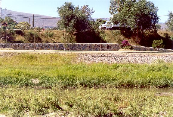 Detail of gabions on the right bank of Rio Atoyac.